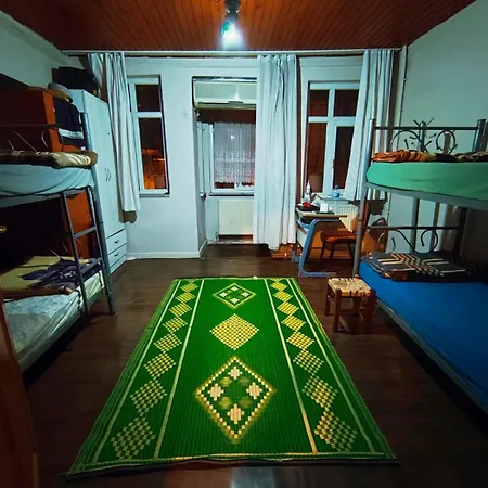 Hostel Men's In Fatih
