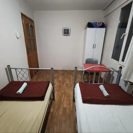 Men's In Fatih Hostel