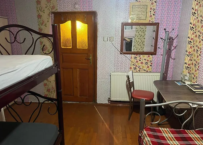 Men's In Fatih Hostal Estambul